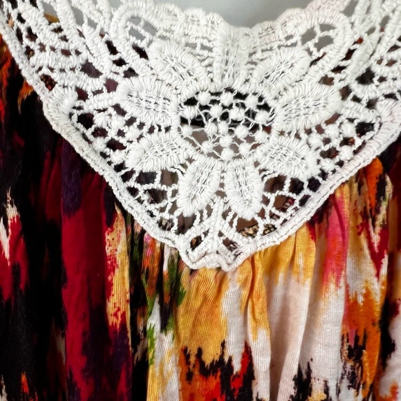 Rue 21 multi-coloured floral lace cami tunic top Size Medium - Picture 3 of 13